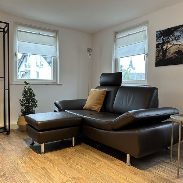 Sitzbereich im Schlafzimmer des Ferienhauses 1850 in Balgheim